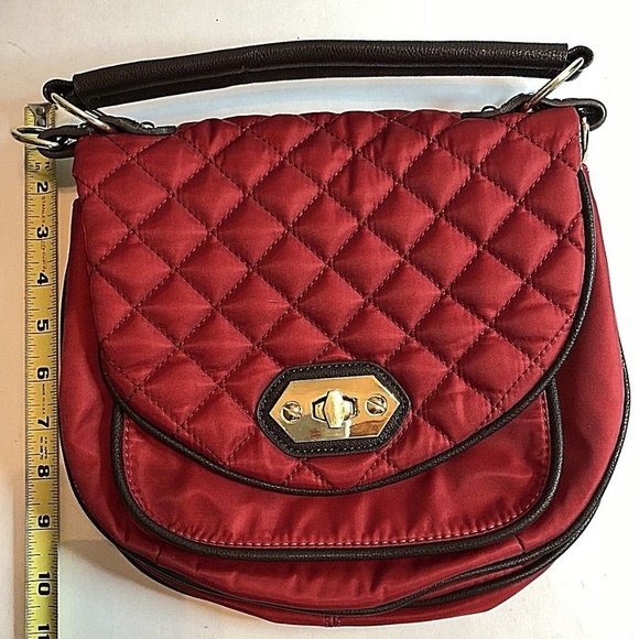 Steve Madden Handbags - 🎉 Steve Madden Red Quilted Flapover Hand Bag 🎉